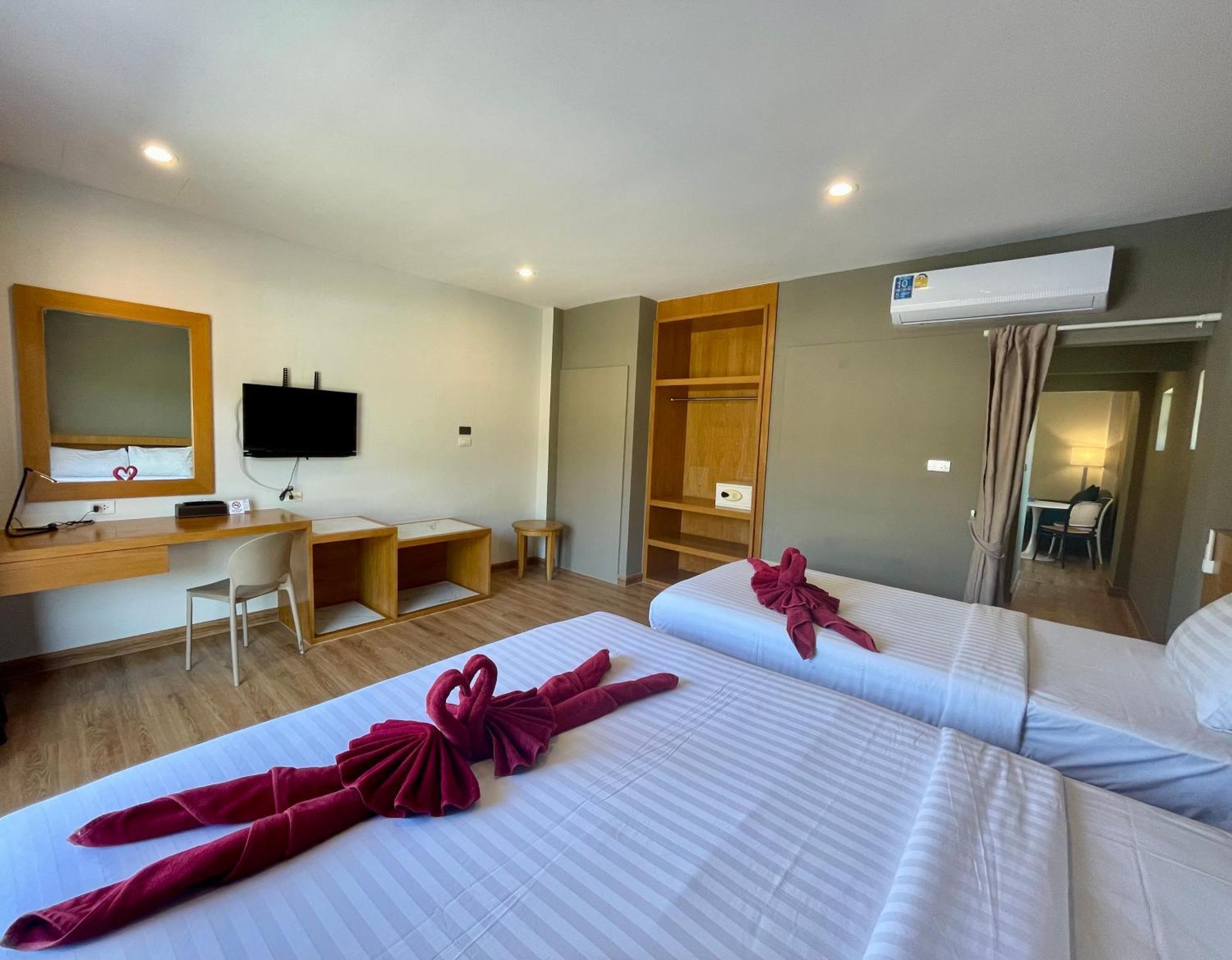 Room Actually Service Apartment Karon Ngoại thất bức ảnh